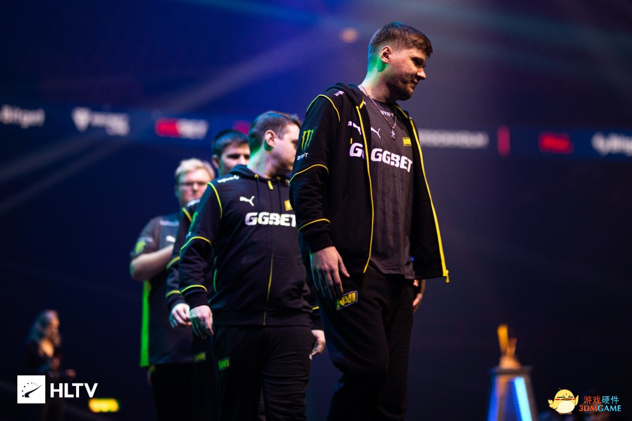 他的表现不 他的表现不