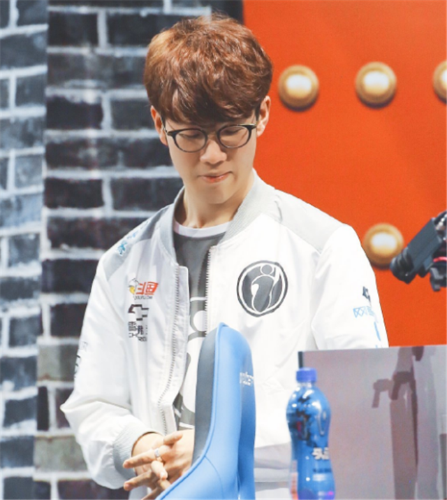 的反打与二 的反打与二