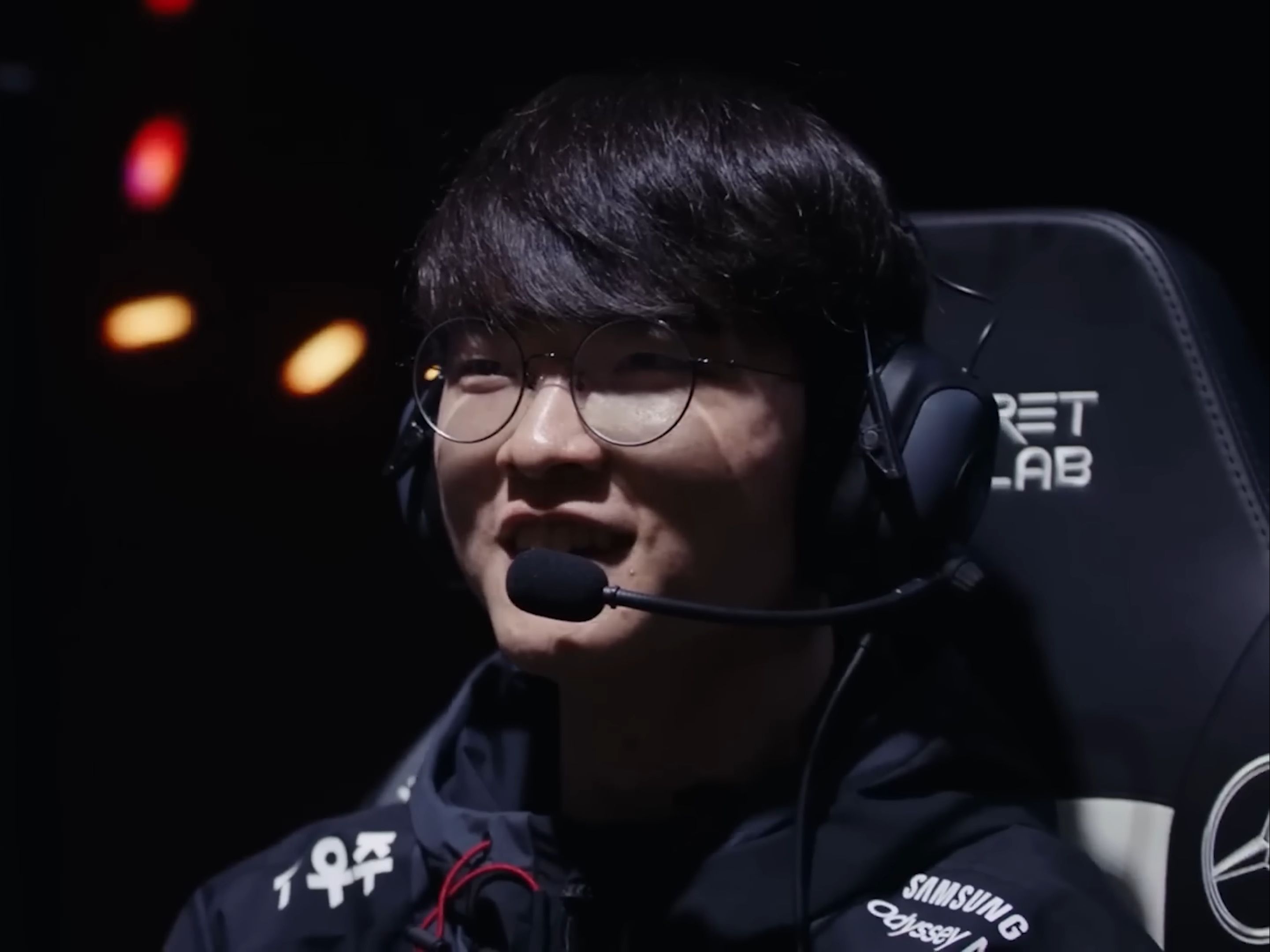 修正默认策 修正默认策